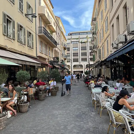 Newly Renovated Luxury In The Center Of Apartman